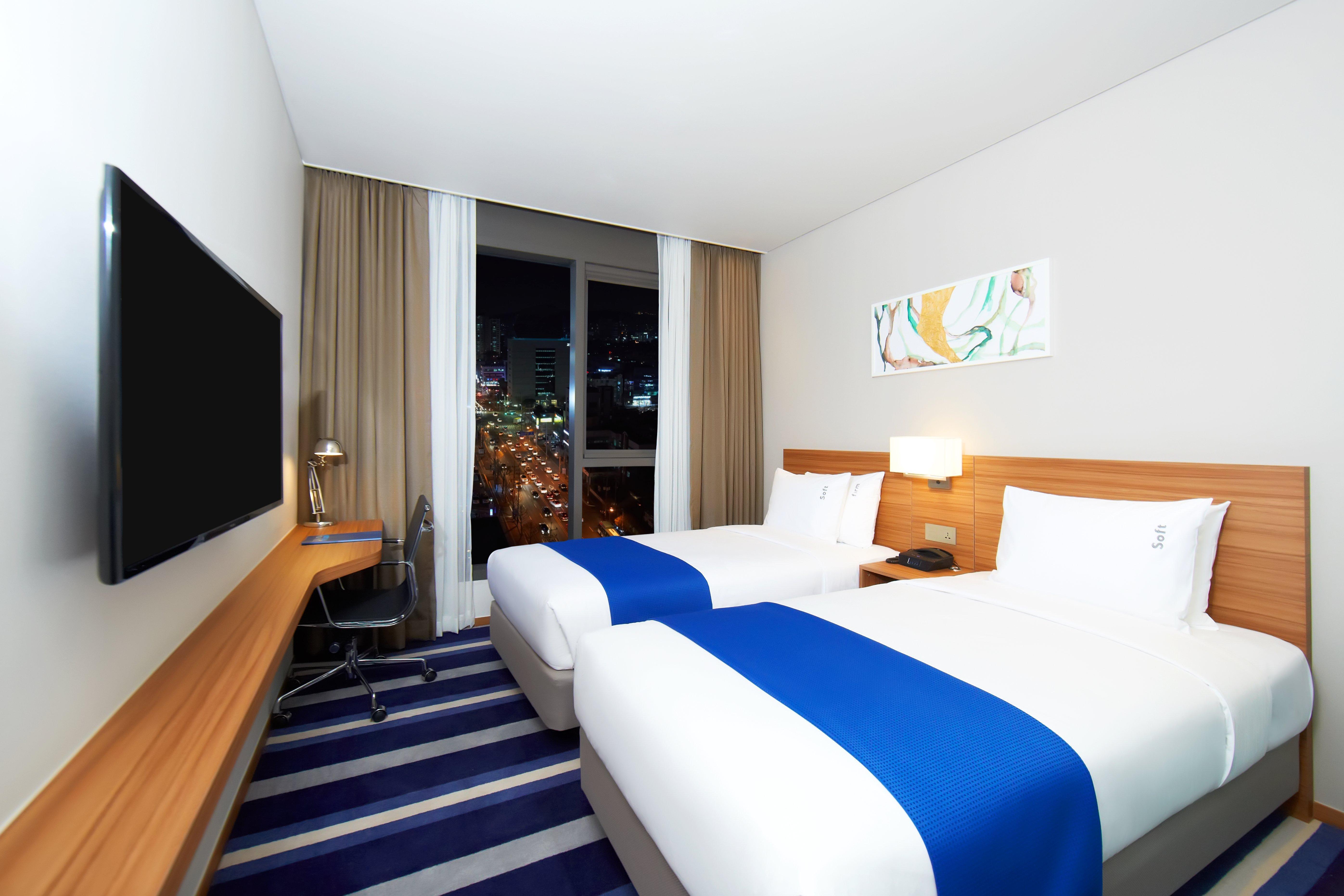 Holiday Inn Express Suwon Ingye, An Ihg Hotel Экстерьер фото